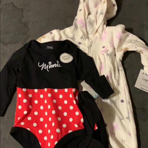 Brand new 6-9 months baby girl cloth 3 pieces